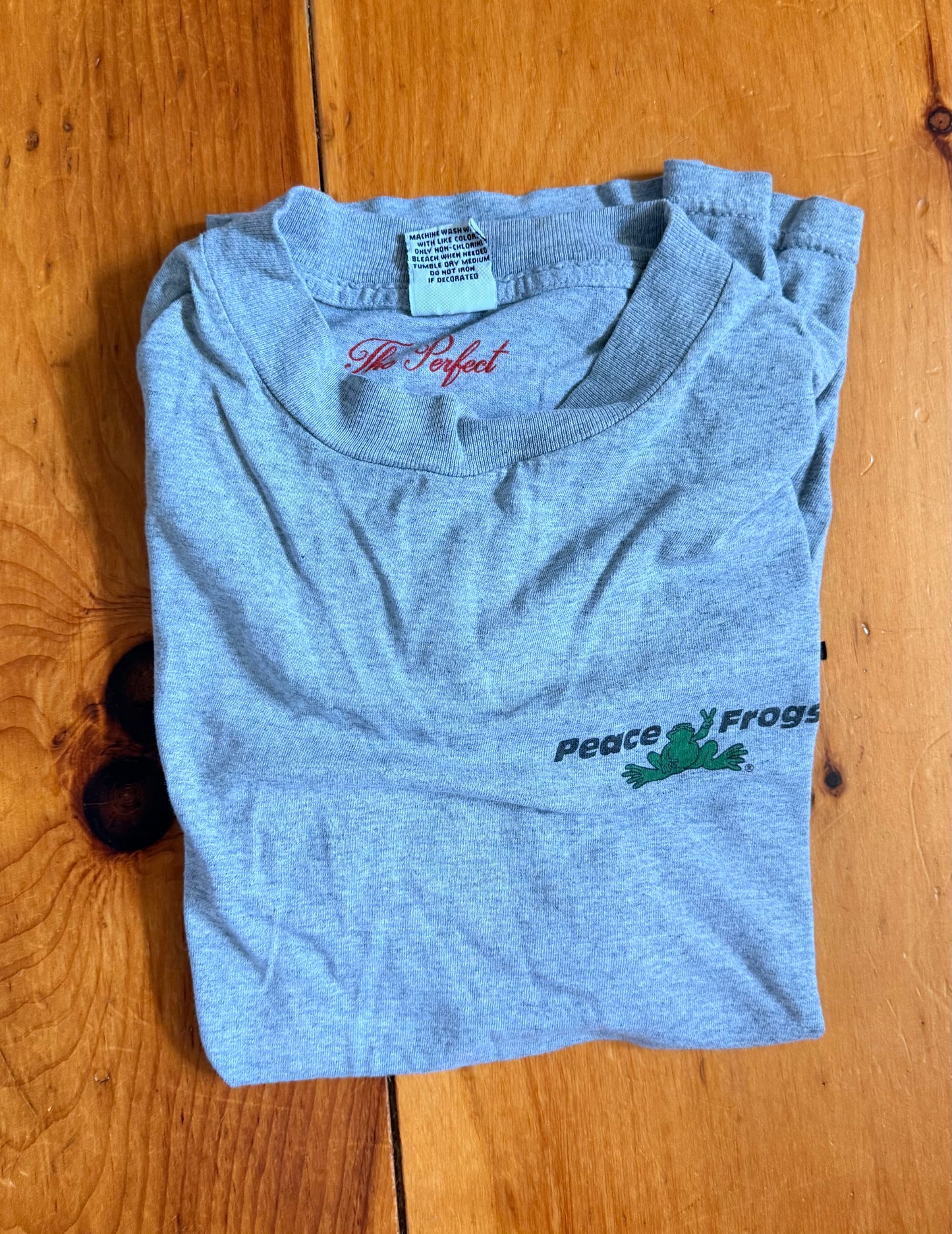 90s Peace Frogs Nantucket Outerspace Tee
