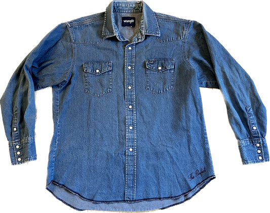 The Perfect Vintage Wrangler Denim Shirt- Medium Wash
